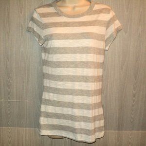 Piper & Blue Top Women's Size L Gray & White Stripes Short Sleeves Rounded Neck